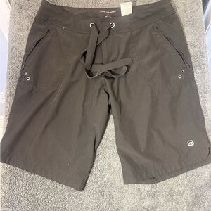 Free Country Black Drawstring Athletic Shorts- Size M (8/10)